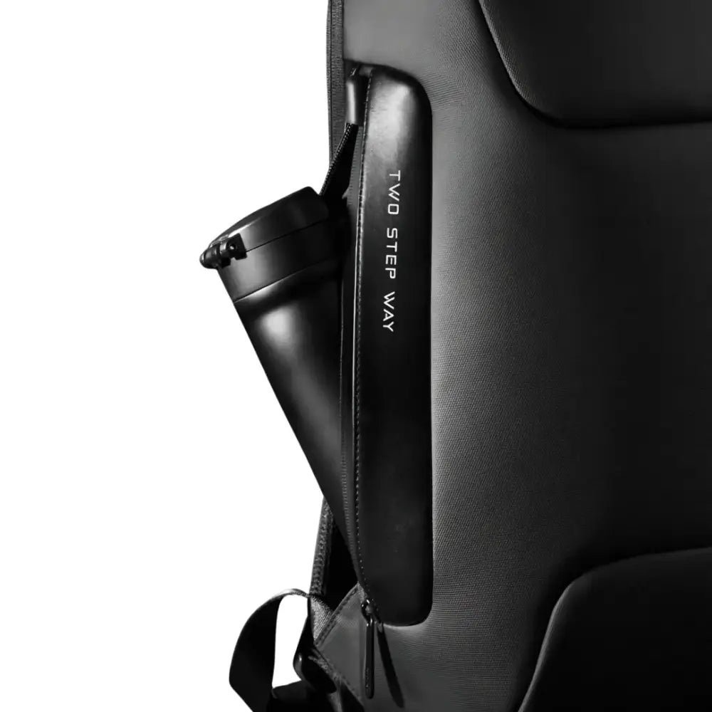 Sac à dos antivol ordinateur noir avec bouteille d’eau pour une sécurité optimale