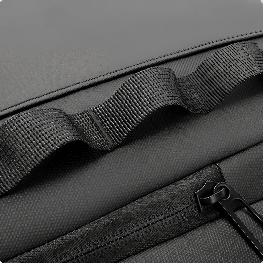 Sac à dos de voyage voynex travel avec texture noire, zip et bandoulière webbing