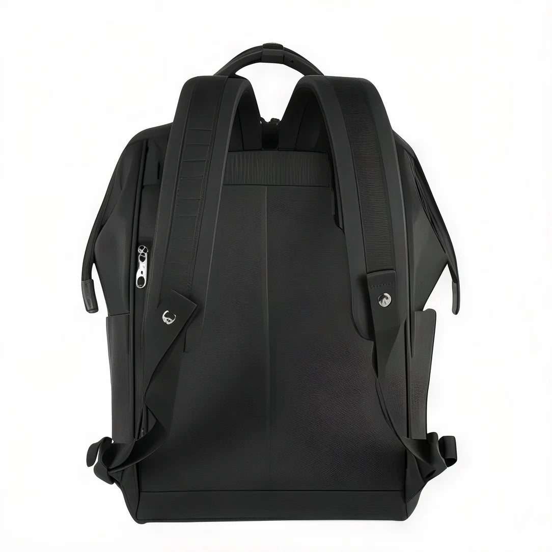 Sac à dos élégant femme Alma I avec bretelles sur fond blanc