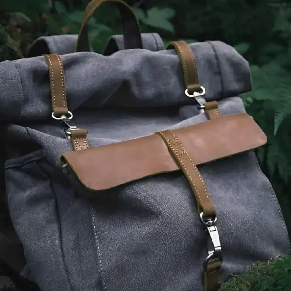 Sac à dos en toile vintage Auguste avec cuir pleine fleur et bretelles en cuir pleine