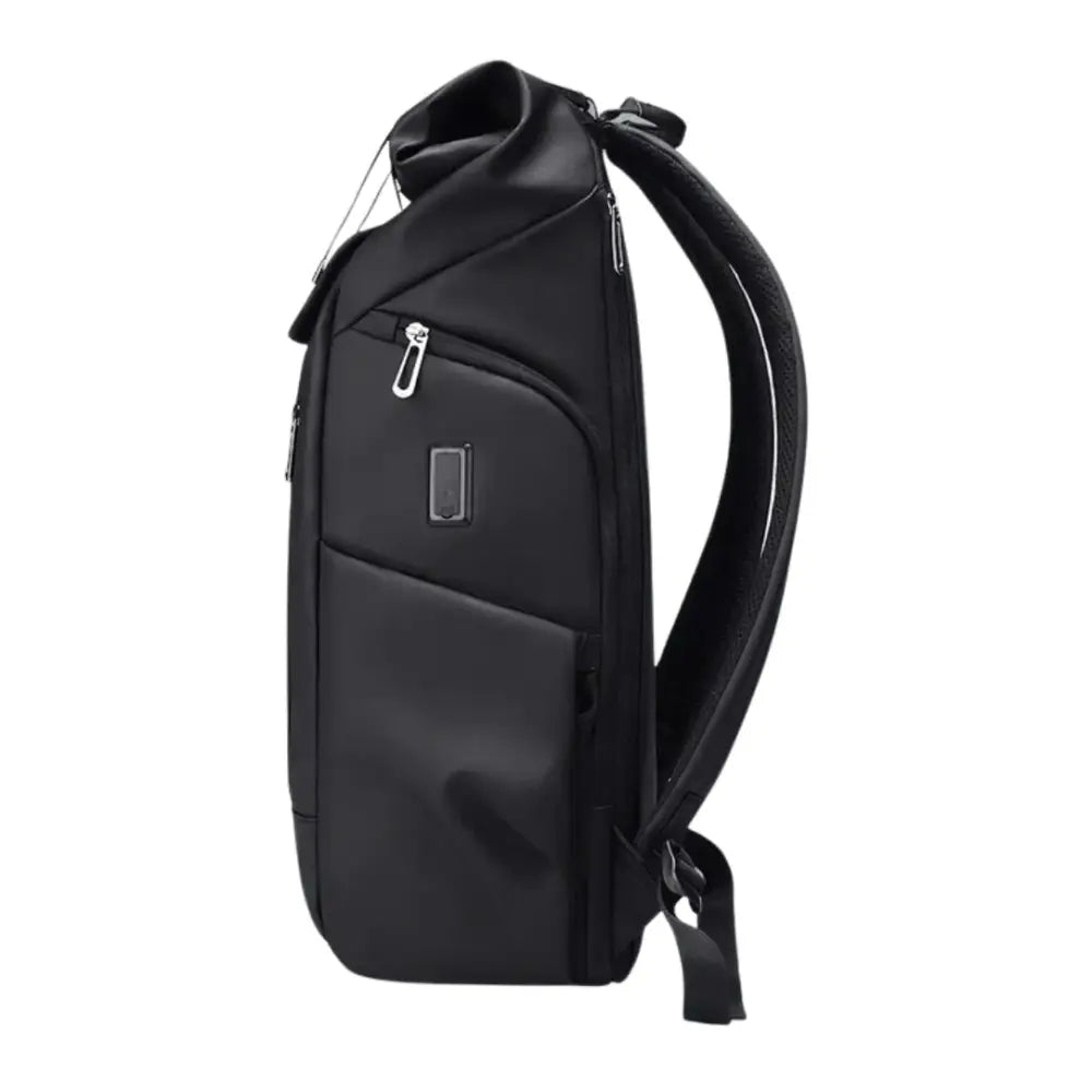 Sac à dos noir et moderne.