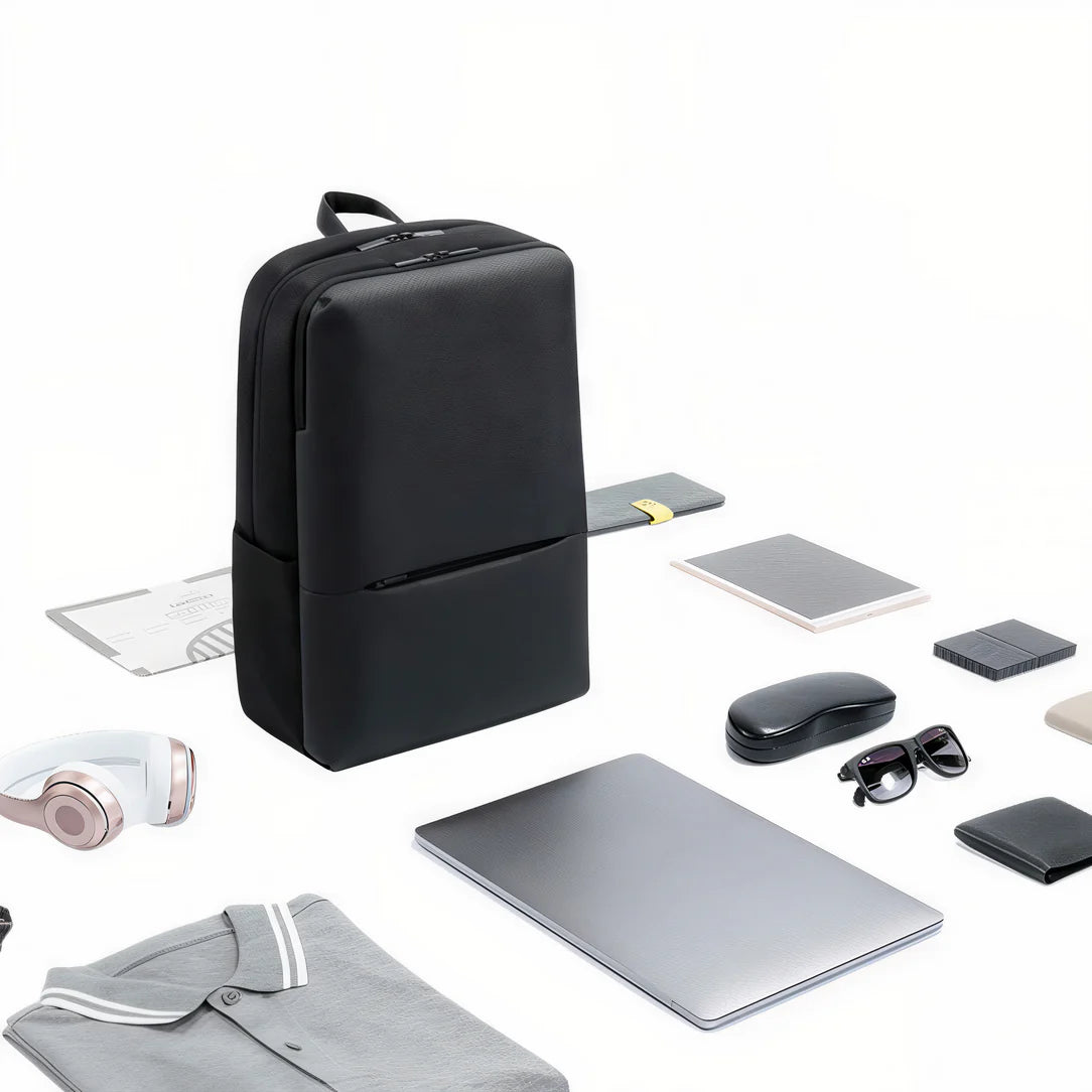 Sac à dos femme léger pour PC Laptiva Air avec design minimaliste noir