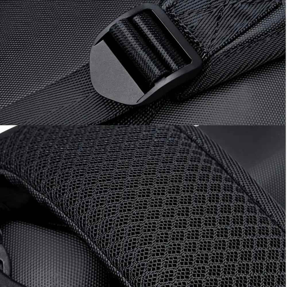 Sac à dos noir et rembourrage en maille.