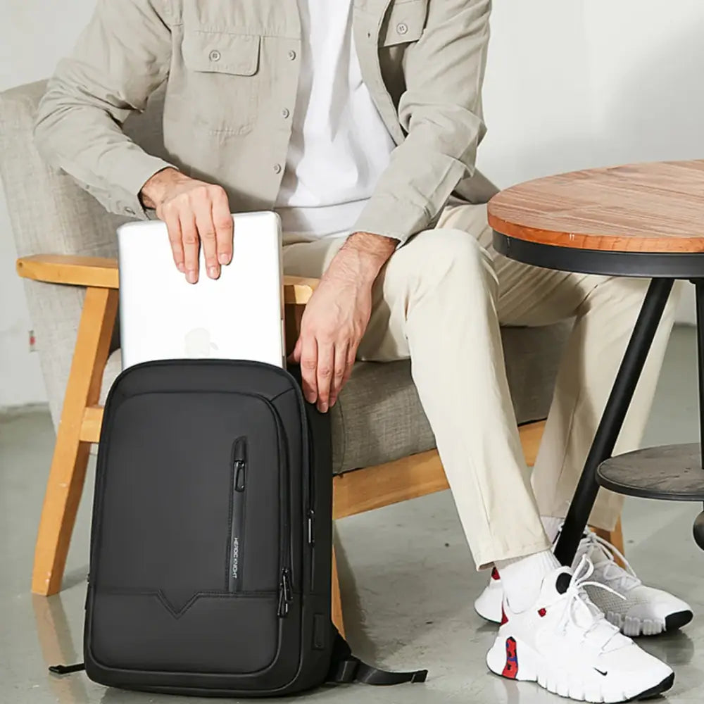 Sac à dos ordinateur 15 pouces imperméable Aéro II avec un sac à dos noir