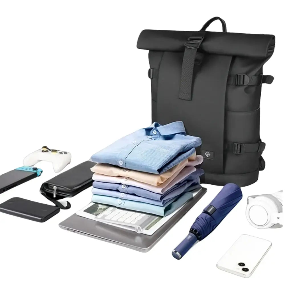 Sac à dos à roulettes noir.