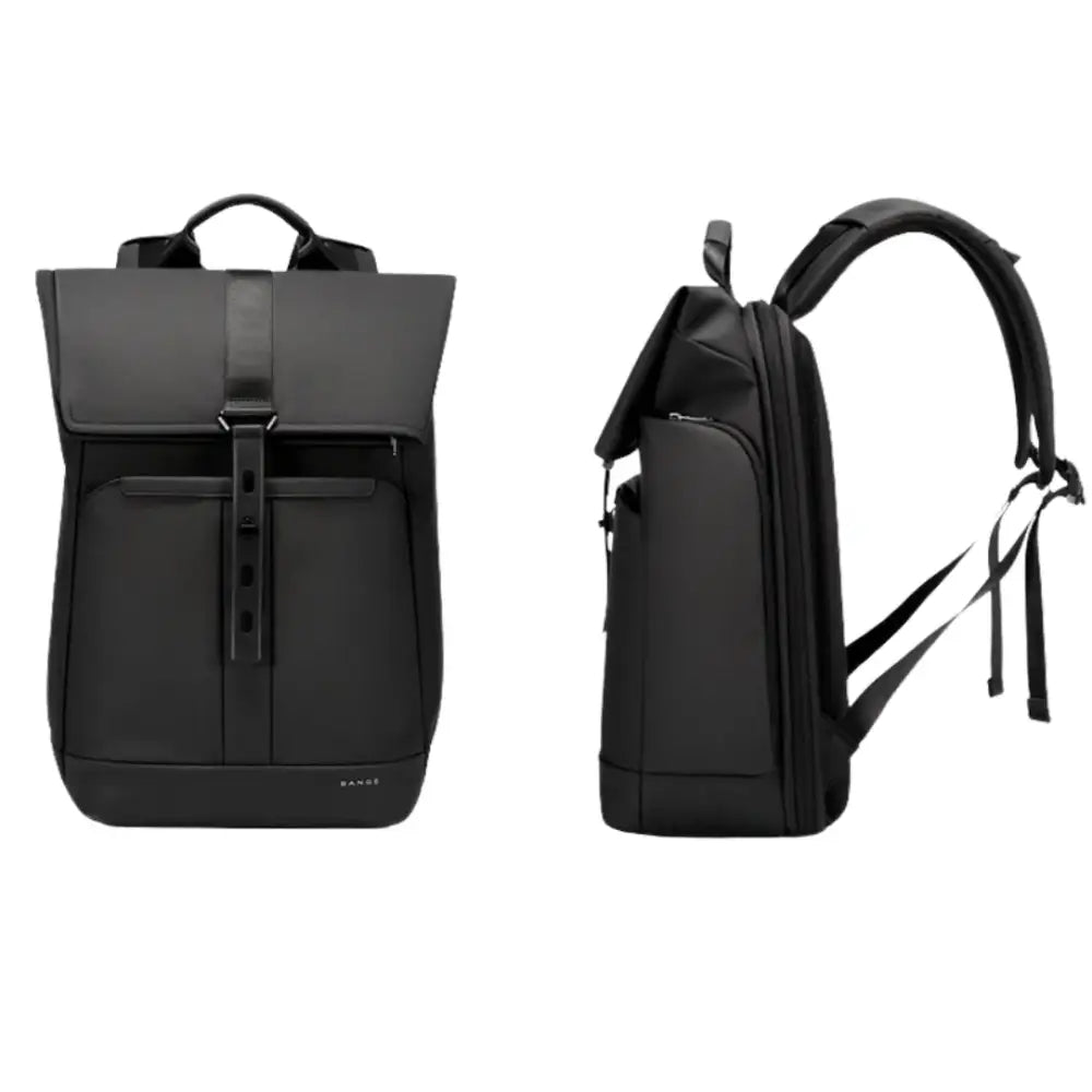 Sac à dos noir à rabat.