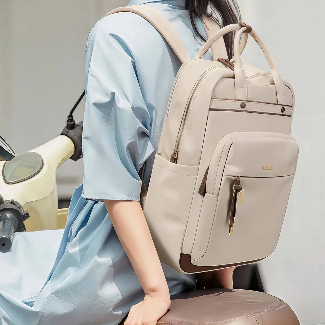 Sac à dos pratique femme golf femina en cuir beige avec plusieurs compartiments