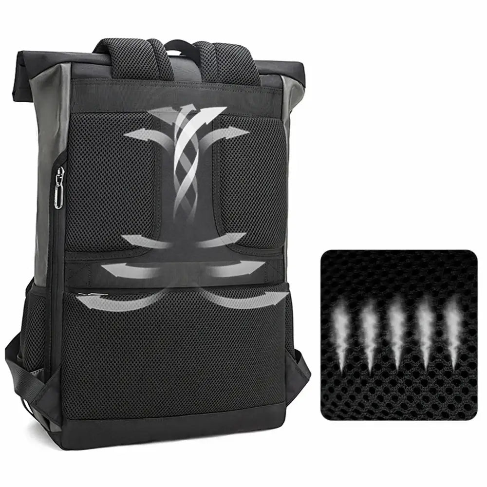 Sac à dos noir avec dispositifs d’aération.