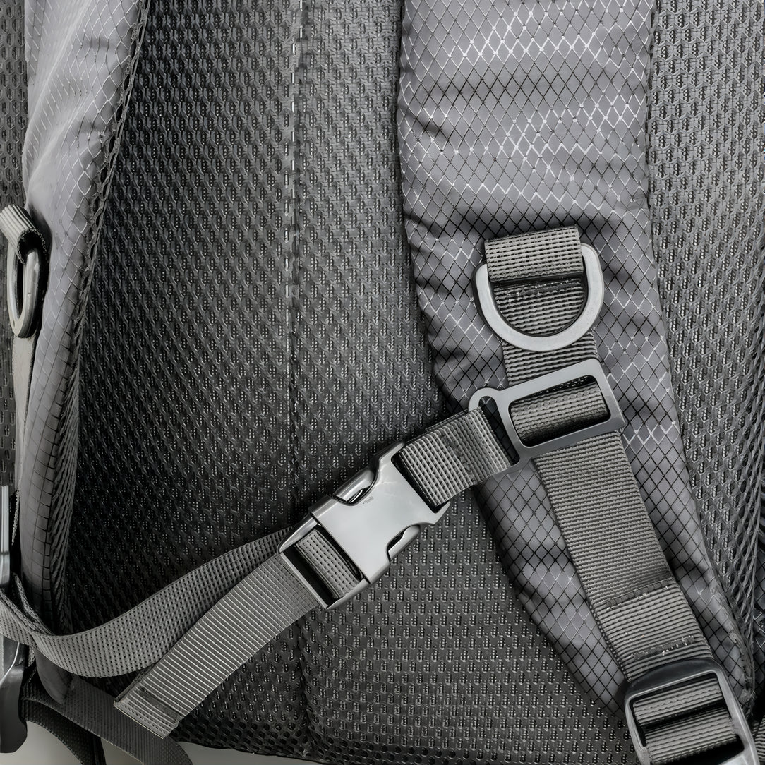 Sangle de sac à dos roll top de ville en gris avec boucle pour Sac à dos Xpac