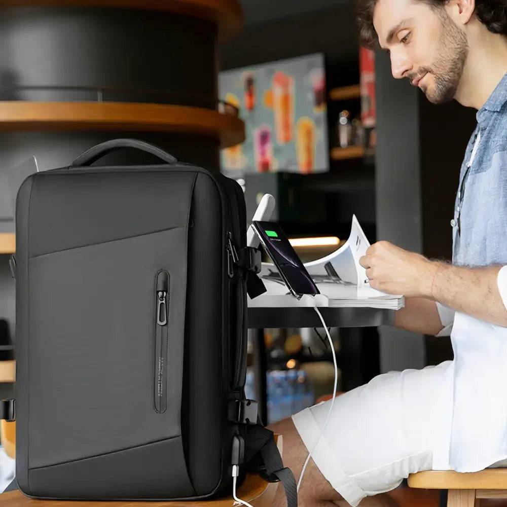 Sac à dos voyage ordinateur TechTrek doté d’un port de charge intégré