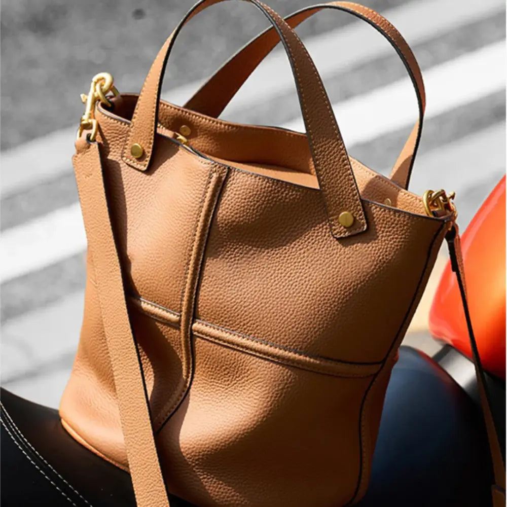 Sac à main bandoulière en cuir tan, élégant sac à main en cuir pour femme