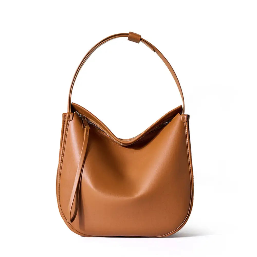 Sac à main chic en cuir marron hobo bag pour un look main chic élégant