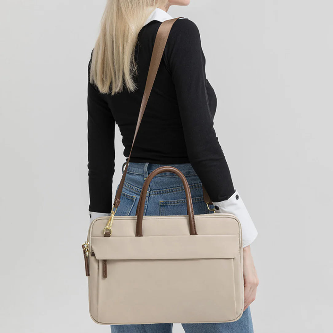 Sac à main ordinateur élégant femme avec finitions cuir beige et accents bruns