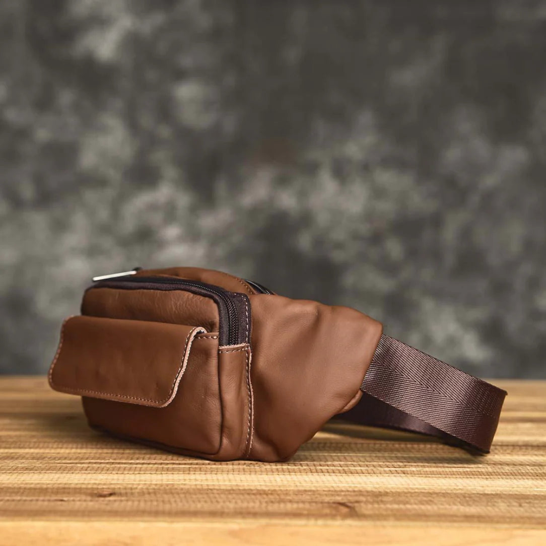 Sac banane cuir pour homme - Brown leather fanny pack en style élégant et pratique