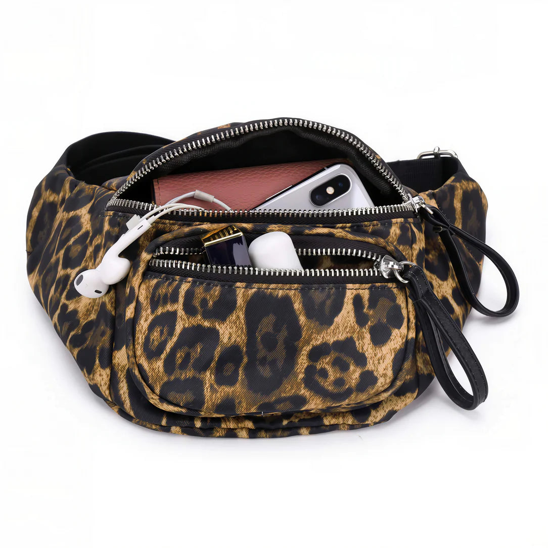 Sac banane multipoches léopard avec contenus, idéal pour un style pratique et tendance