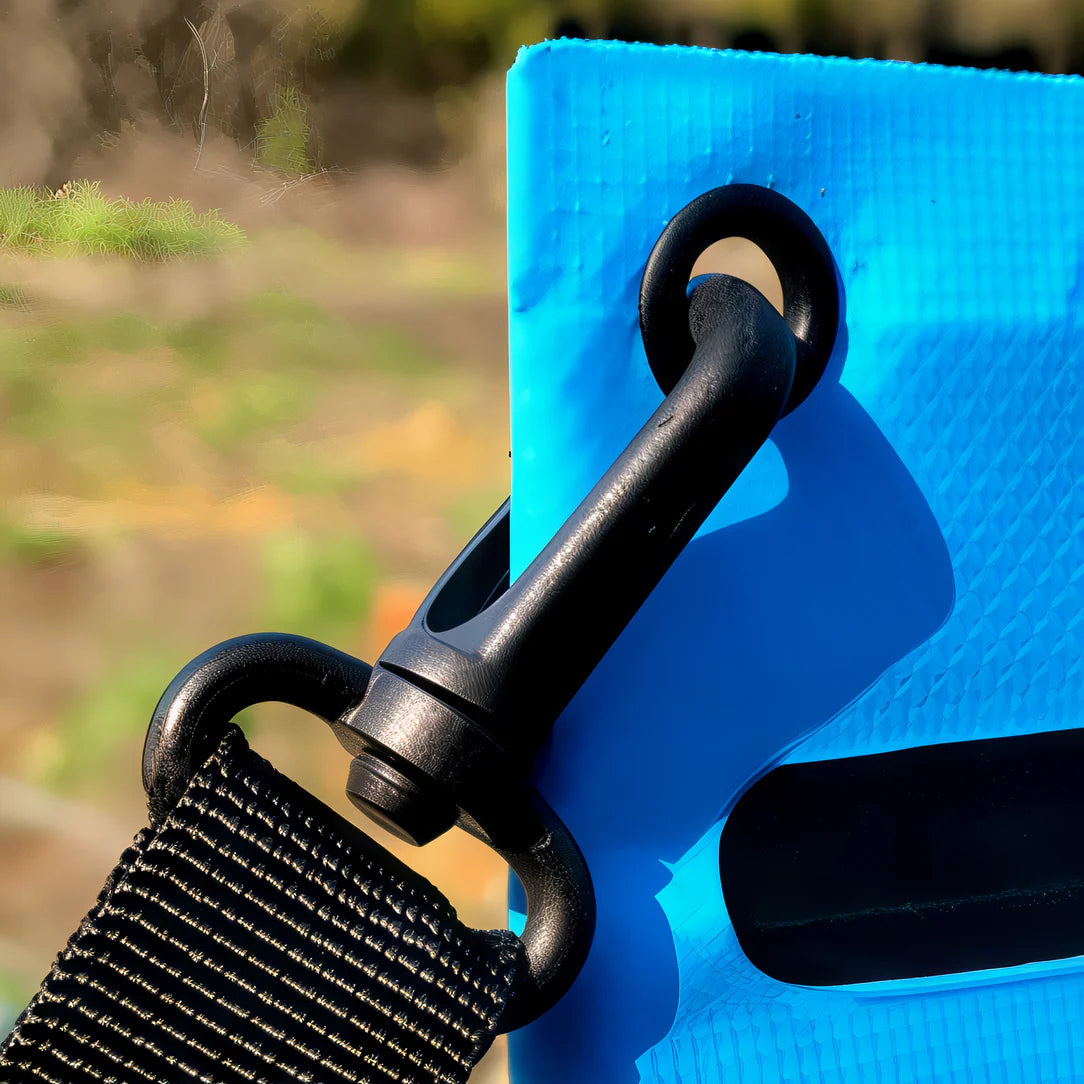 Sac banane waterproof avec tarp bleu et quincaillerie noire pour protection efficace