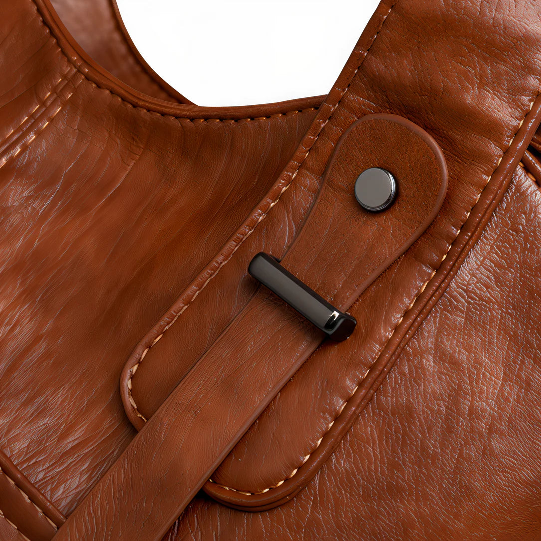 Détail d’un sac cabas en cuir souple Varenzo, parfait pour le port main