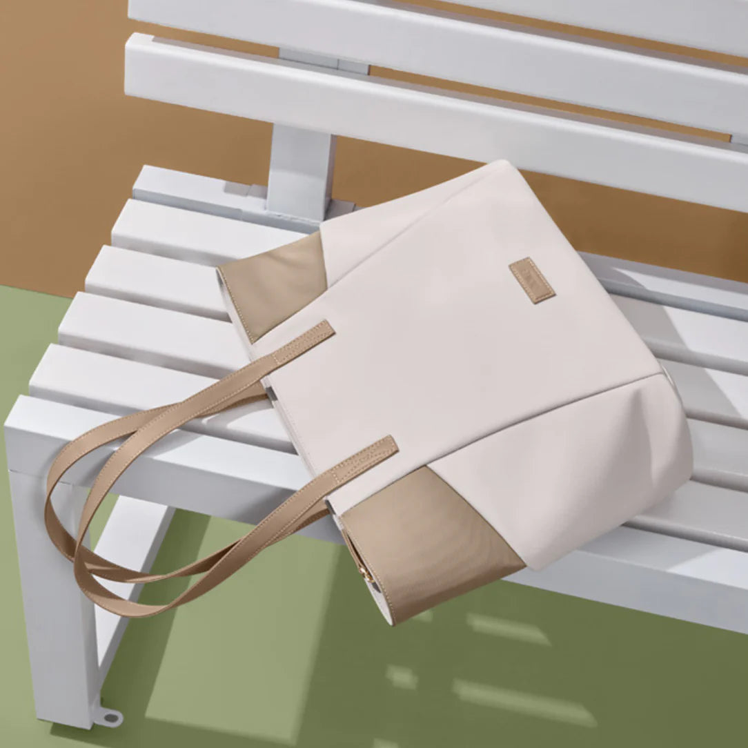 Sac cabas femme en deux tons avec poignées, parfait pour un look chic et pratique