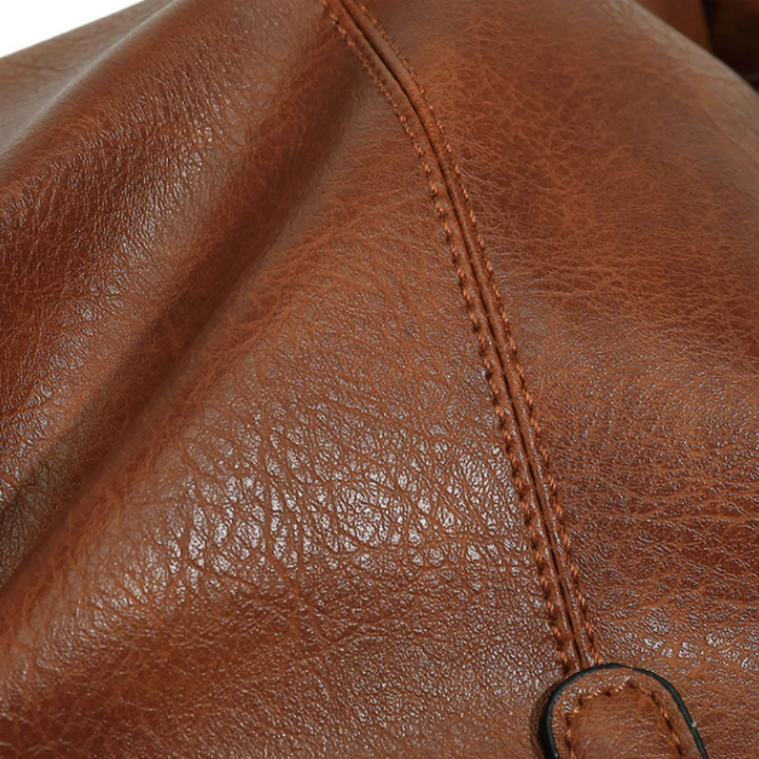 Détail d’un sac cabas en simili cuir Volantis, sac cabas simili cuir élégant