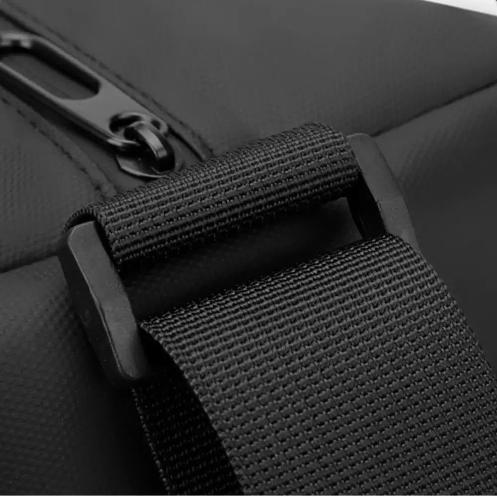 Sangle et fermeture éclair du sac de sport 20l FitRush, accessoire pratique