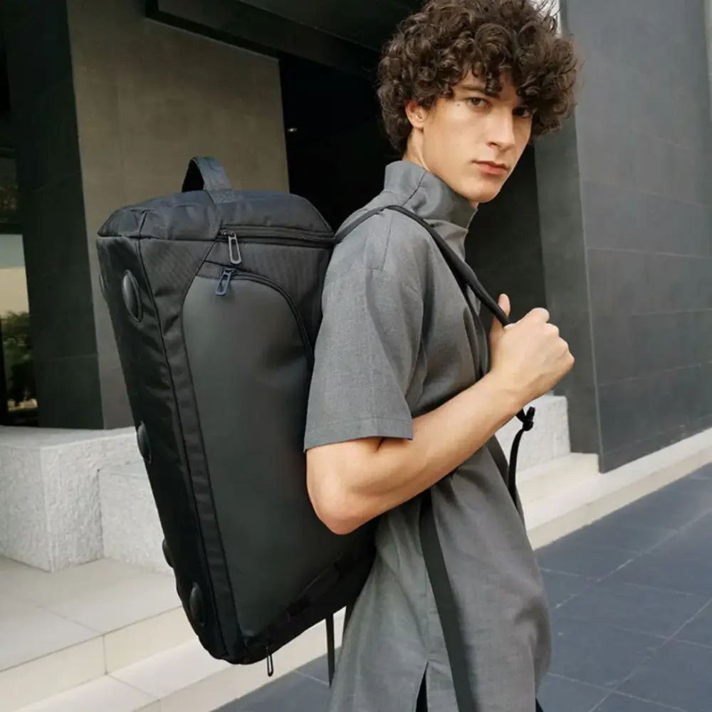 Sac à dos noir.