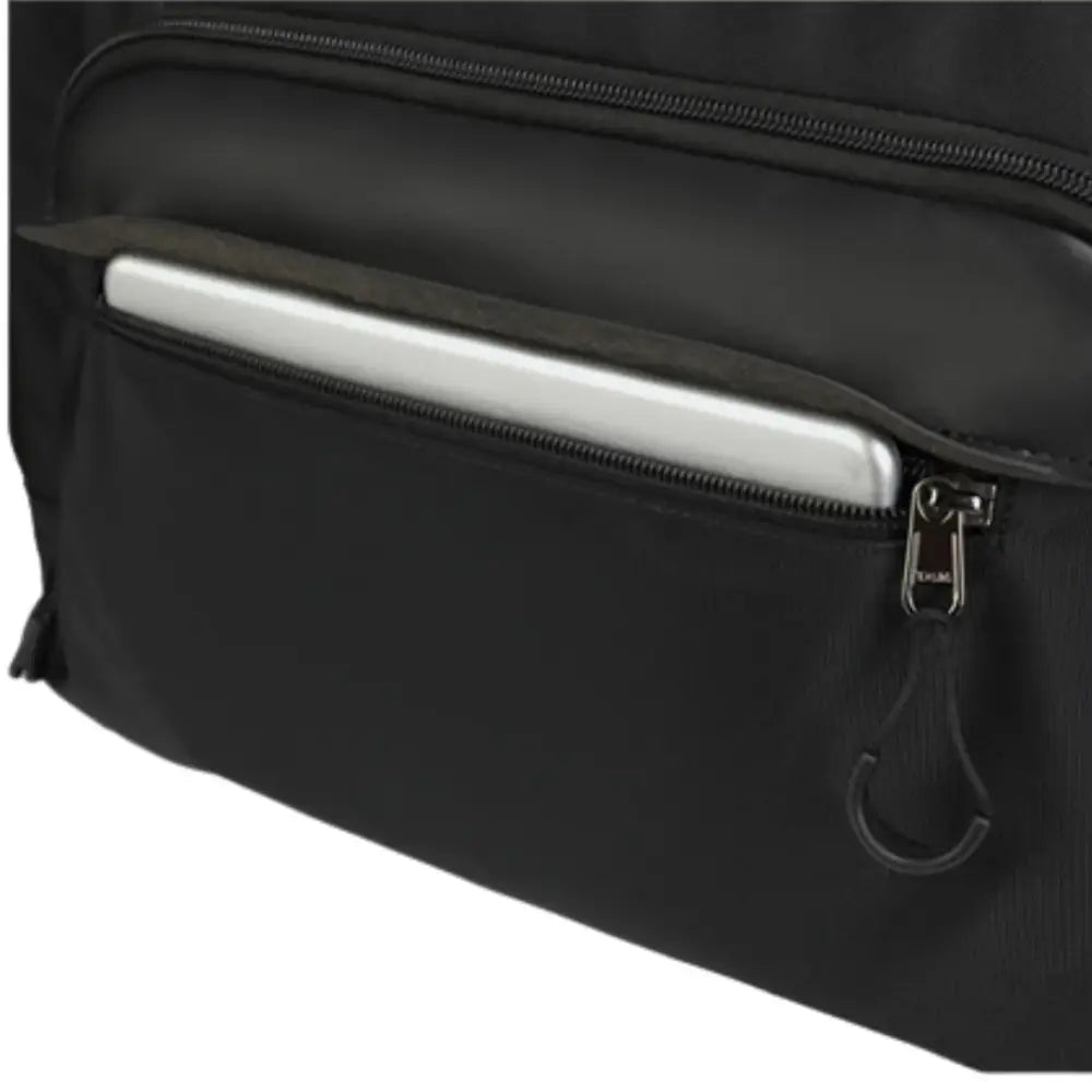 Sac à dos noir avec poche zippée.