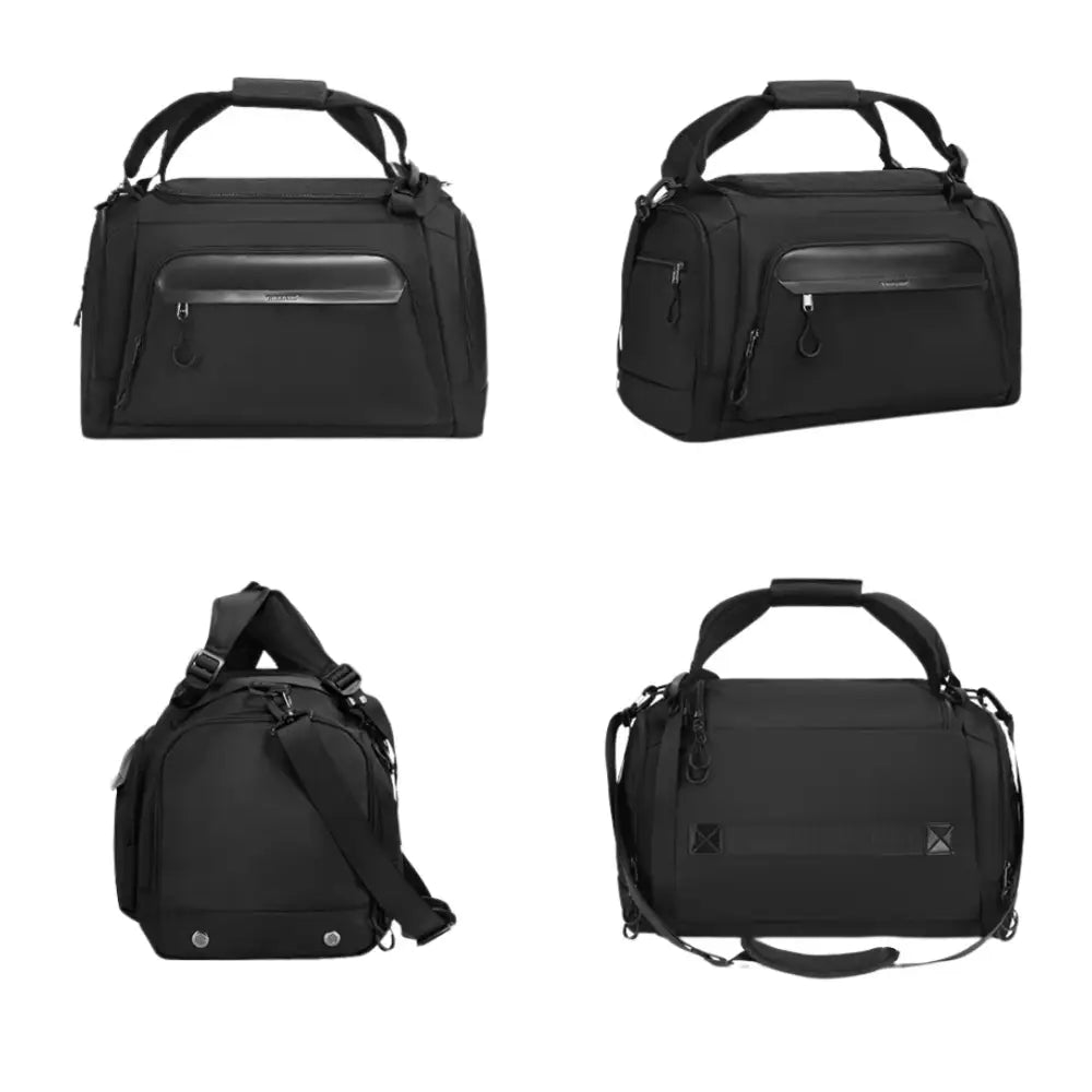 Quatre sacs de sport noirs.