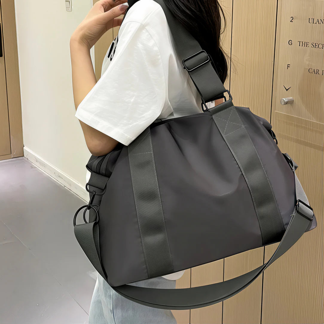 Sac femme en nylon gris avec anses larges et bandoulière amovible Nolka