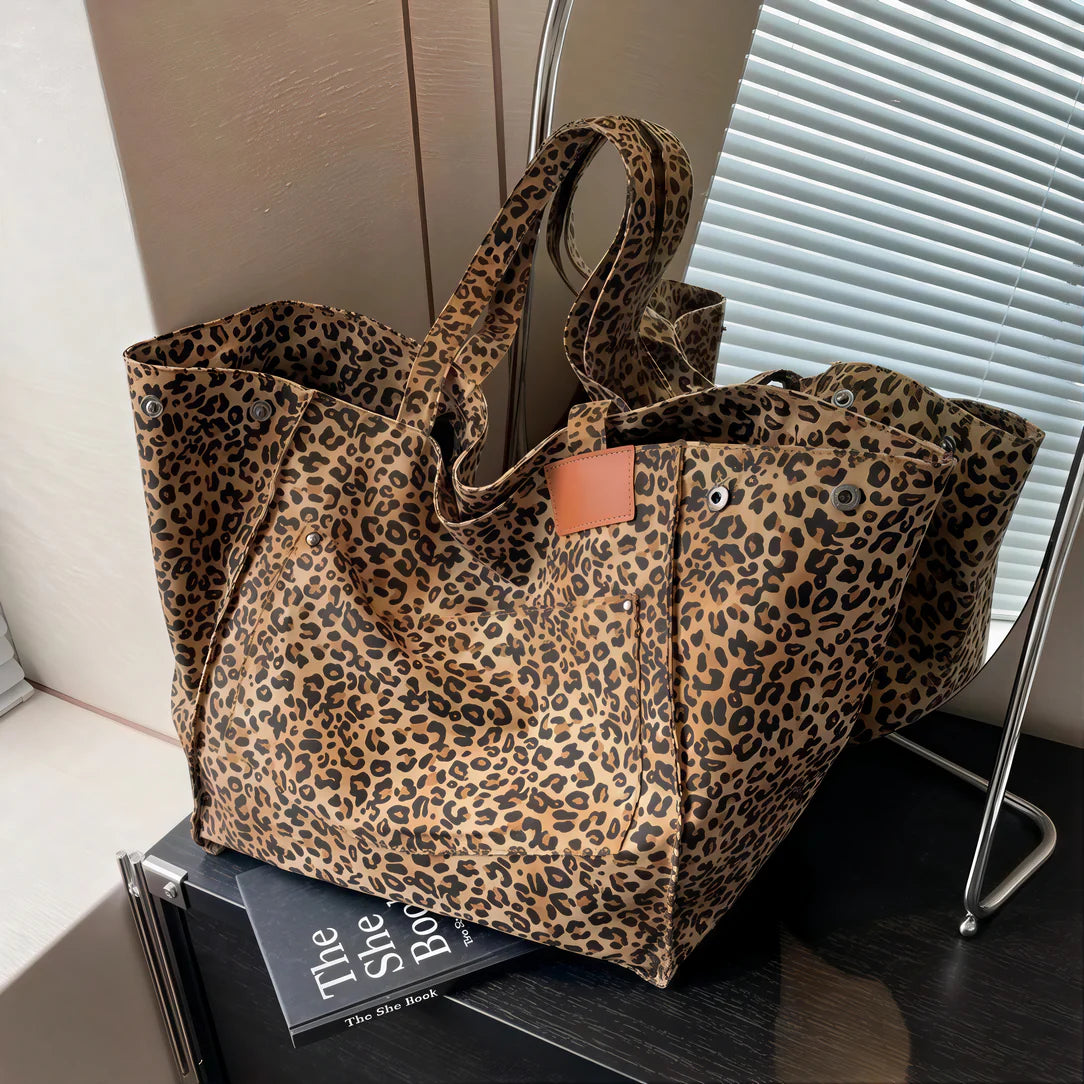 Sac fourre-tout léopard en imprimé animalier pour un style tendance et pratique