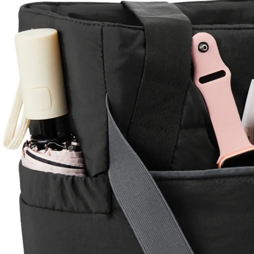 Sac fourre tout multifonction Carmin avec poches noires, idéal pour l’organisation