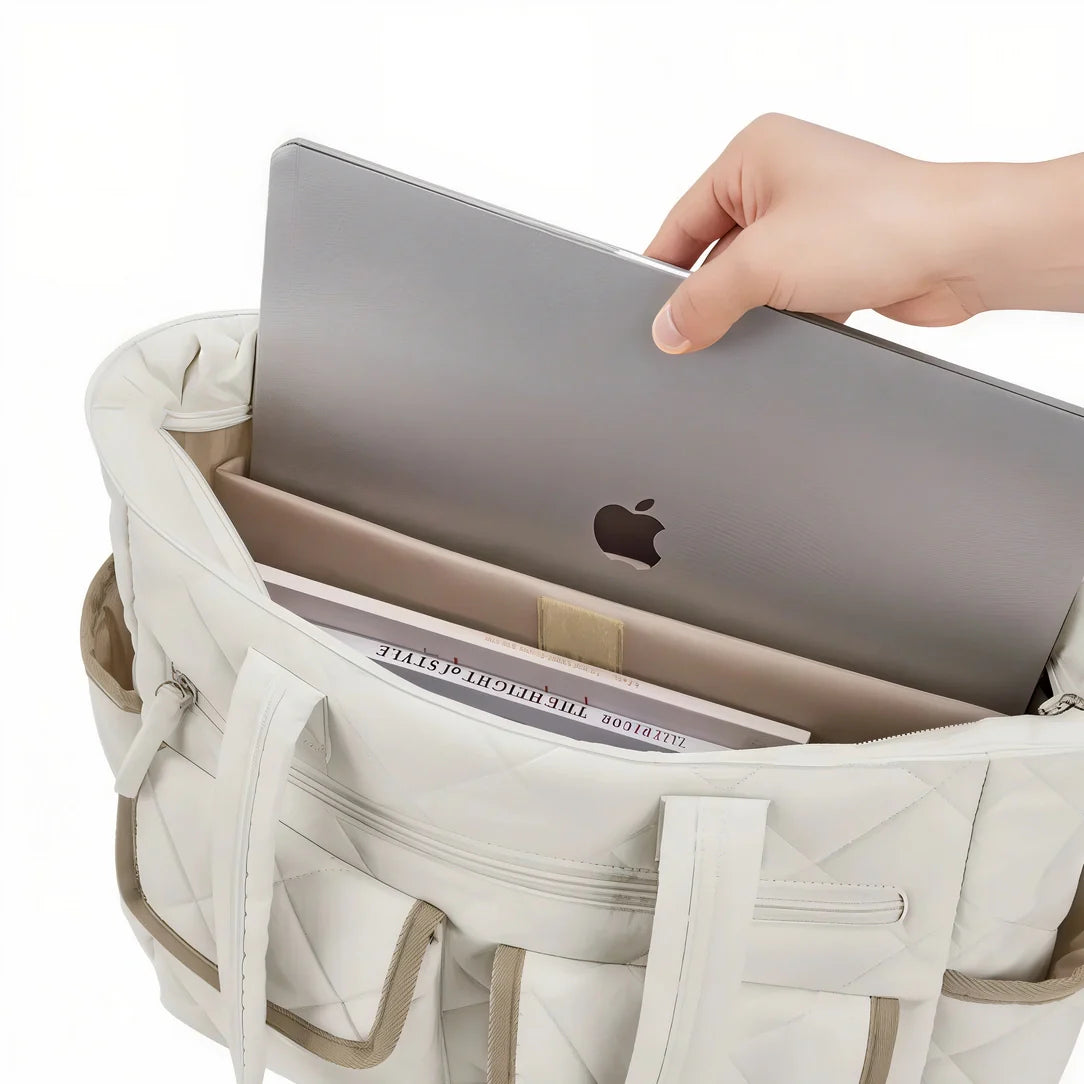 Sac fourre Tilda beige quilté avec ordinateur pour rythmes scolaires et cours