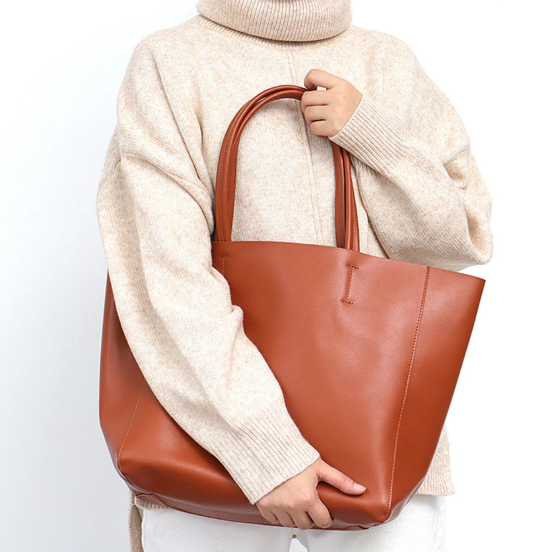 Sac fourre-tout souple en cuir marron de la collection Avelor