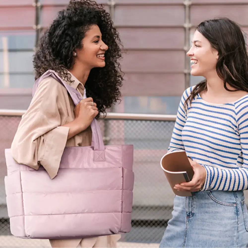 Sac fourre souple Lily en lavande avec rembourrage pour un style élégant et pratique