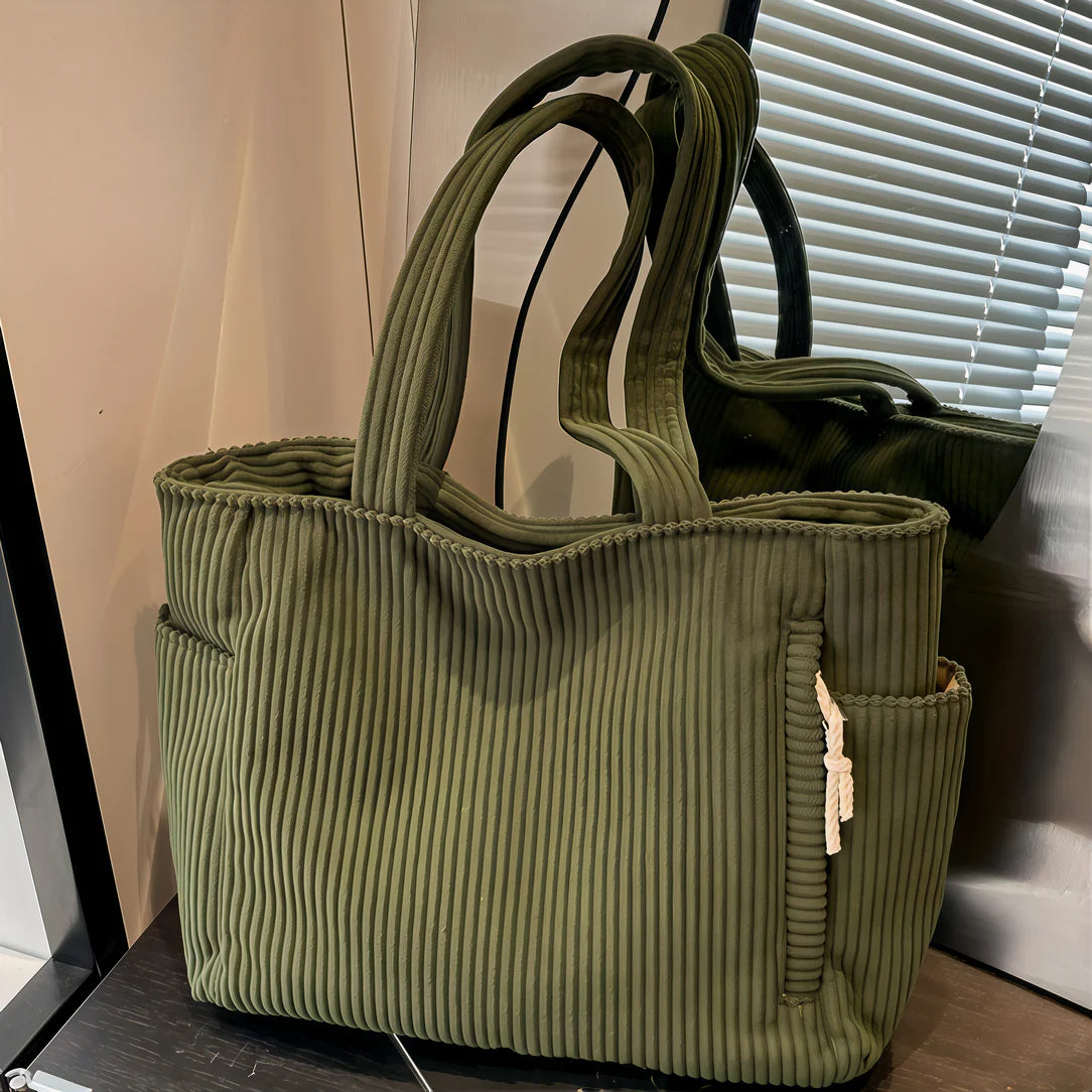Alt text pour sac fourre tout velours côtelé Dunevel en style rétro et écologique