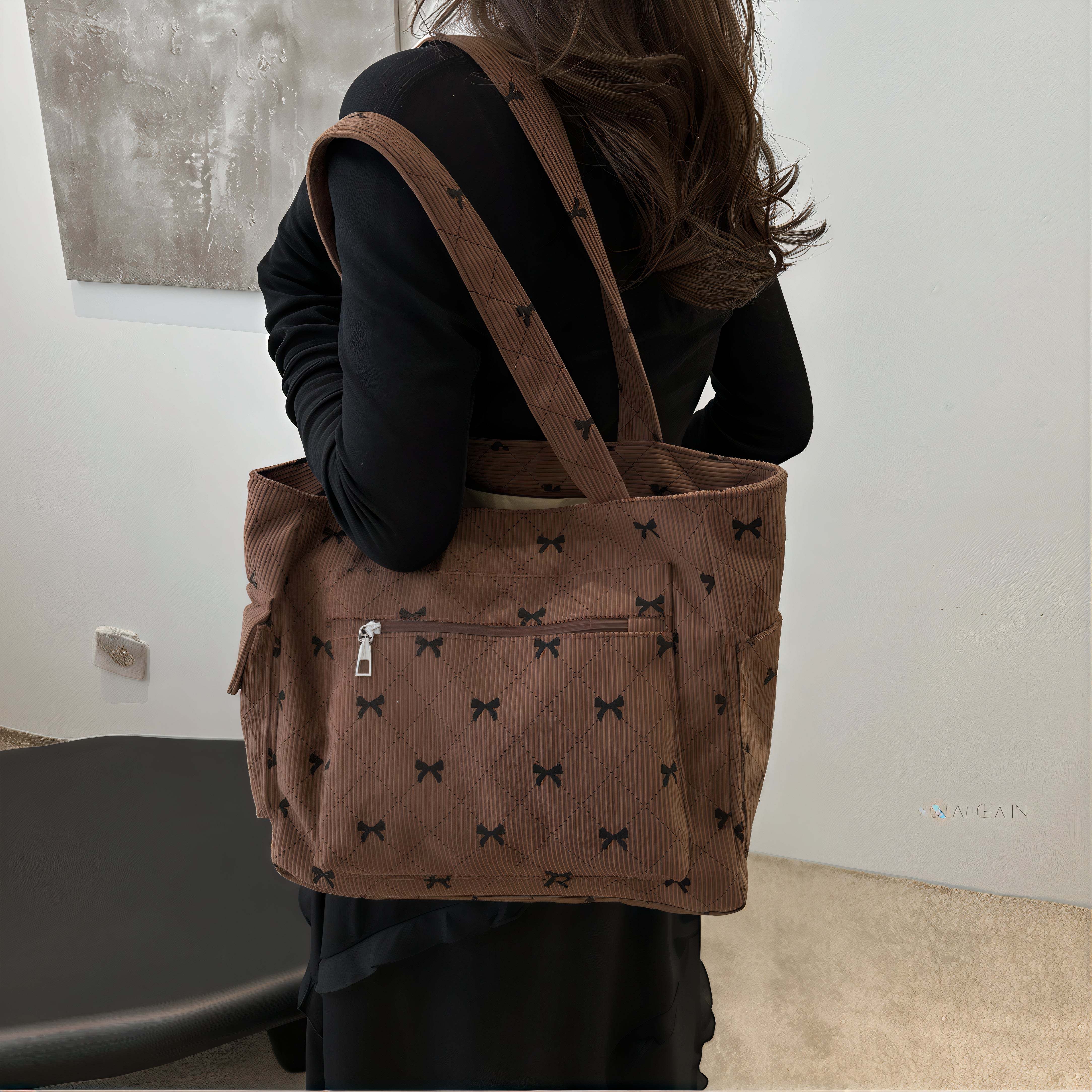 Sac motif nœud papillon en velours côtelé marron avec motif bow pour femme