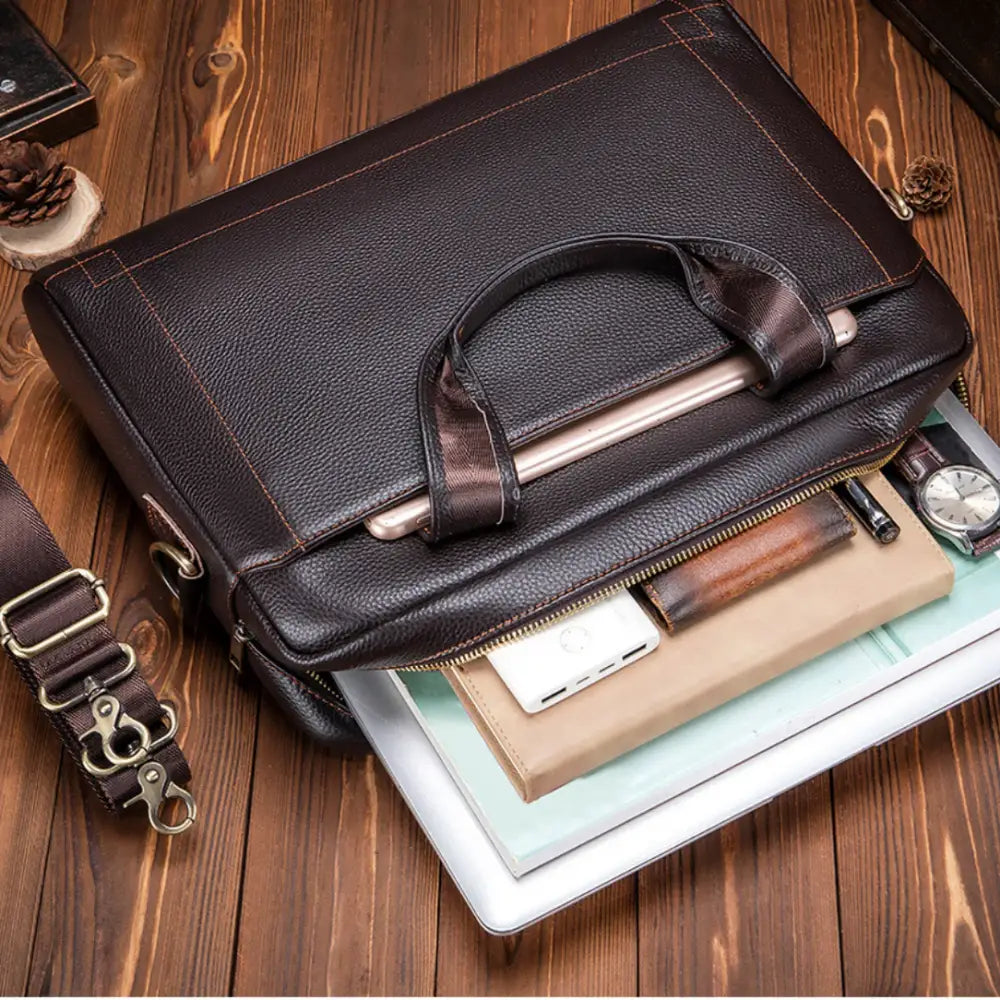 Sac à bandoulière en cuir premium brun Ovyn, grand modèle avec bandoulière