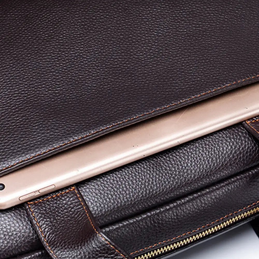 Sac à bandoulière en cuir premium Brown avec tablette dans le Grand sac Ovyn
