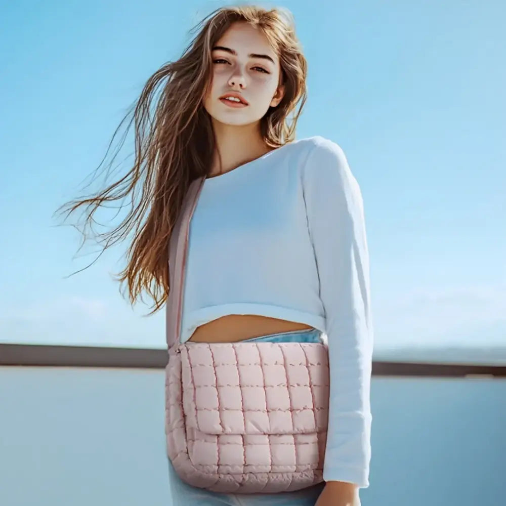 Sac à bandoulière femme en rose quilté, modèle Grand Sac à Bandoulière Volina