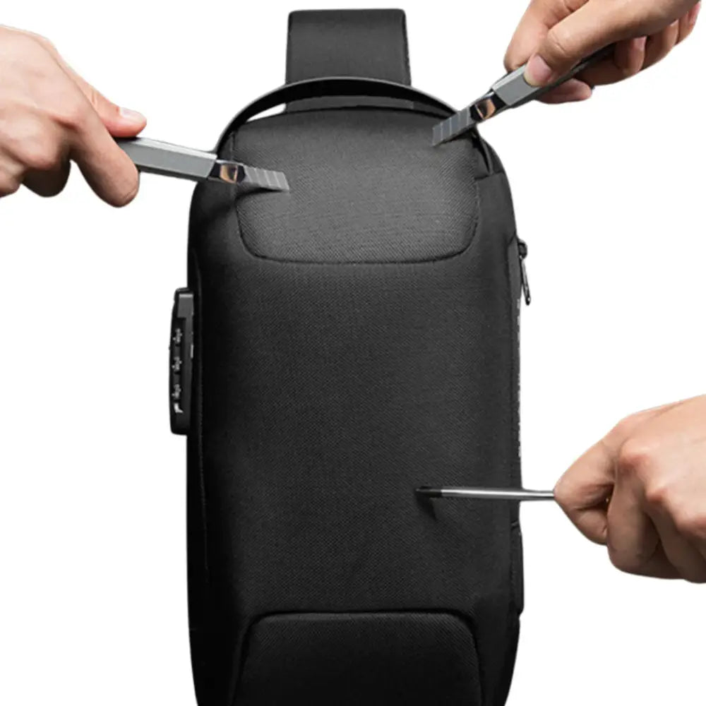 Sac à bandoulière antivol noir.