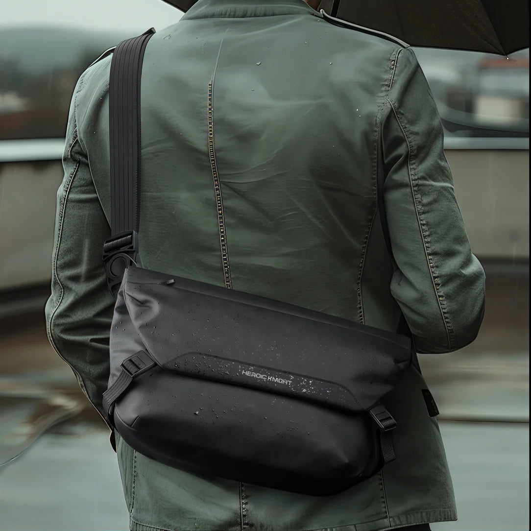 Sac à bandoulière XXL Nova Knight en cuir noir, style pratique et élégant