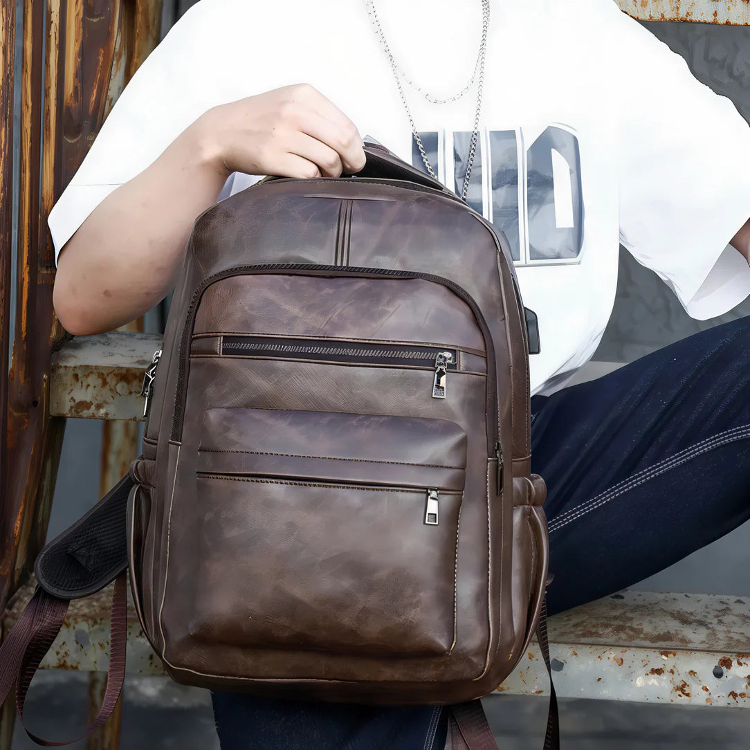 Sac à dos en cuir Kavren marron avec port USB, style et praticité d’élite