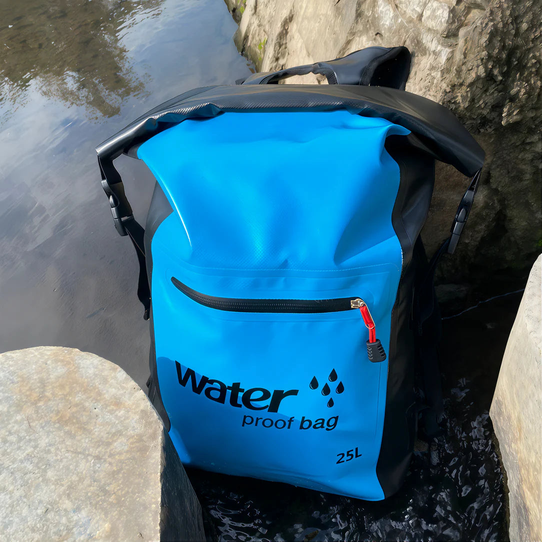 Sac à dos étanche 25L bleu et noir pour aventure en plein air et waterproof