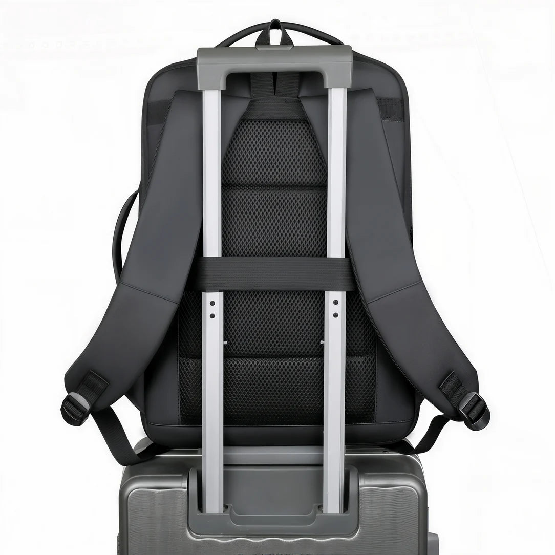Sac à dos moderne pour ordinateur Straton noir sur poignée de bagage