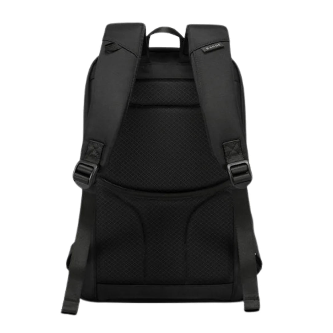 Sac à dos noir avec bretelles réglables.