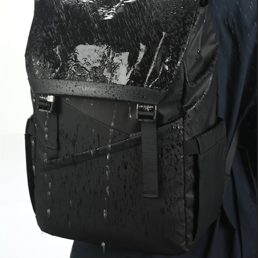 Sac à dos ordinateur à rabat 16 pouces TigerPack I imperméable noir