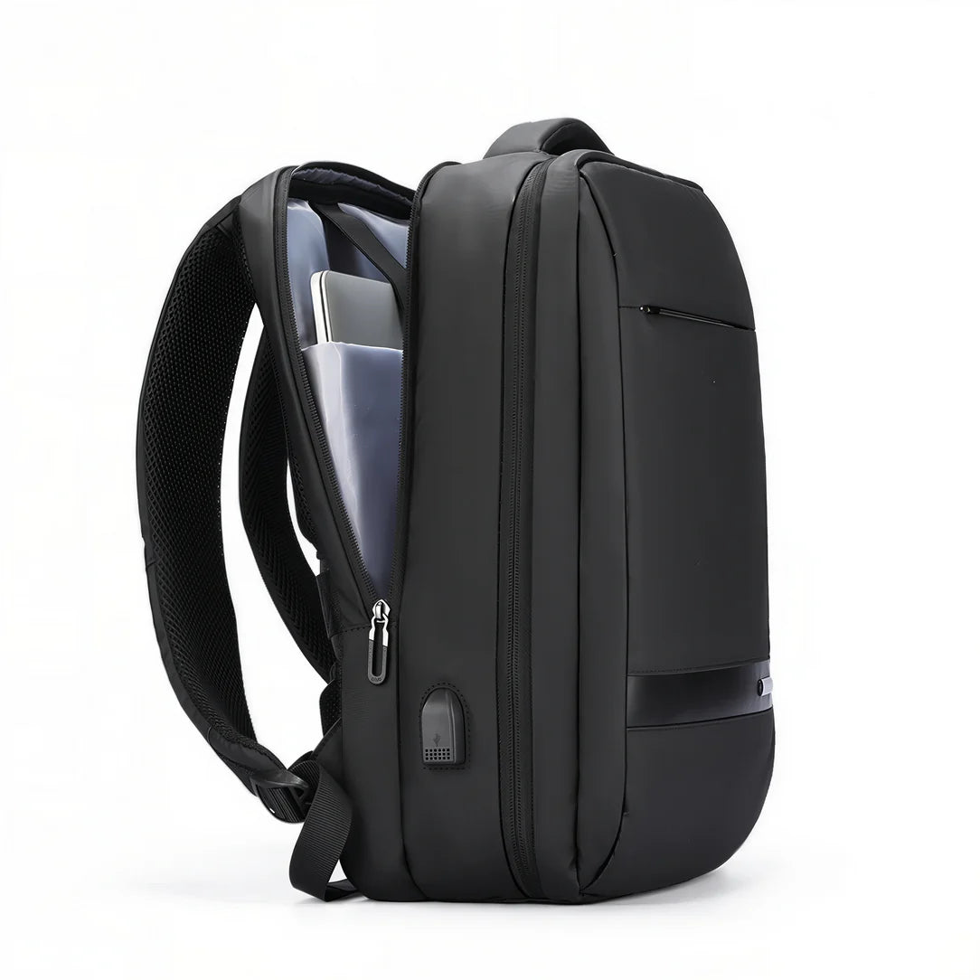 Sac à dos PC 15 pouces femme FifteenX ouvert, idéal pour transporteur élégant