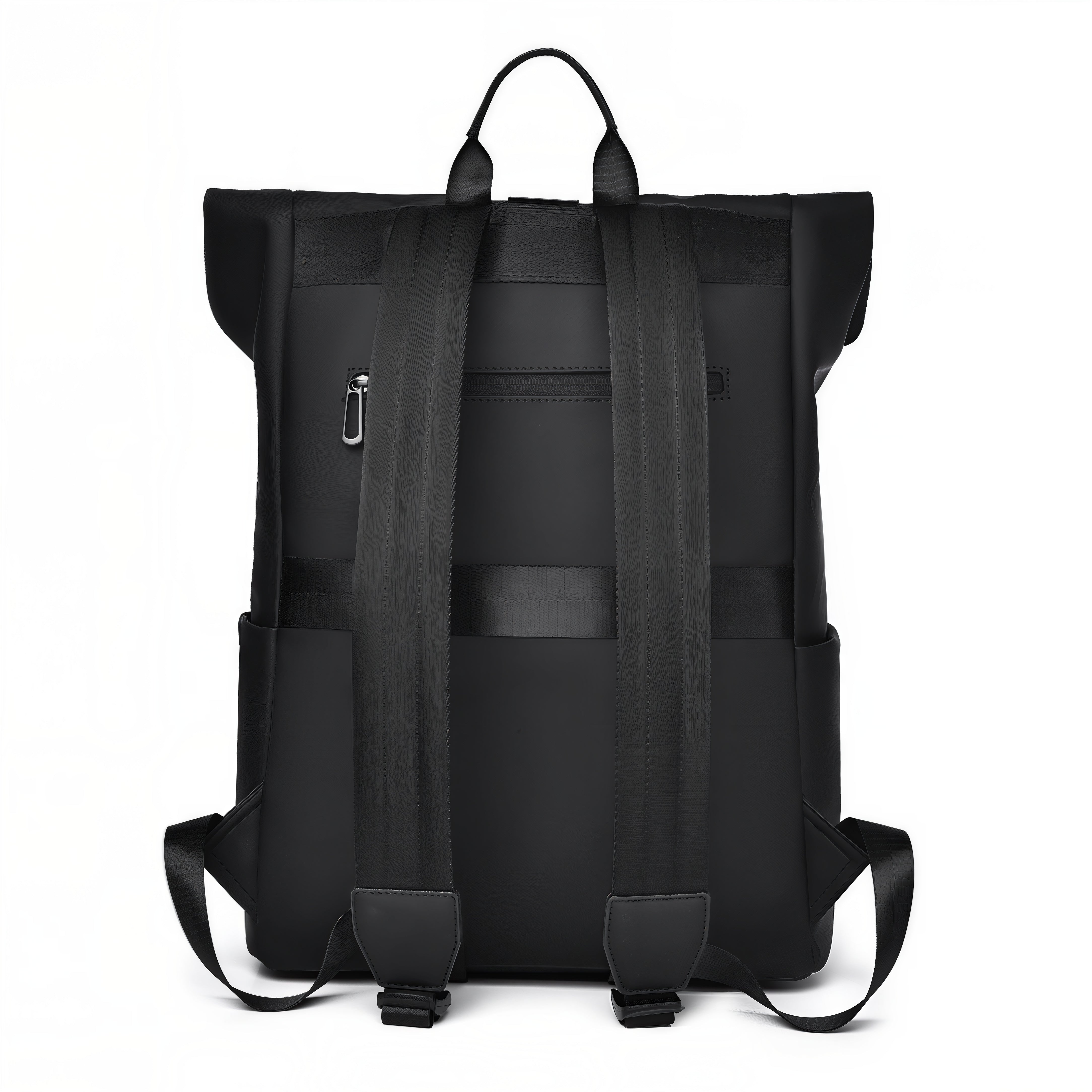 Sac à dos à rabat imperméable Norse avec bretelles réglables, idéal pour la randonnée
