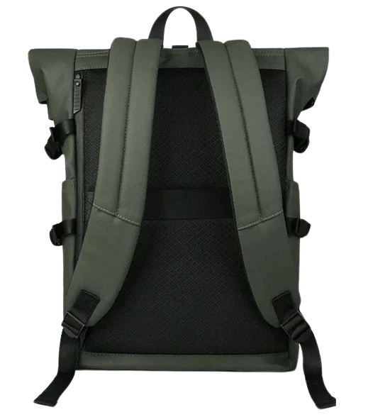 Sac à dos vert olive.