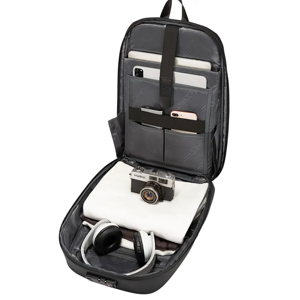 Sac à dos sécurisé SecurePack II ouvert avec contenu visible sur fond blanc