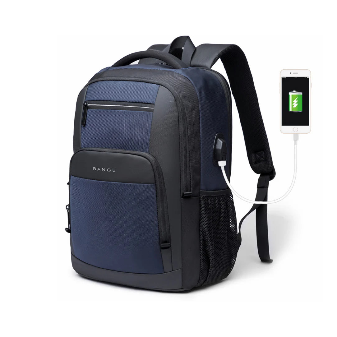 Sac à dos bleu et noir avec chargeur de téléphone.